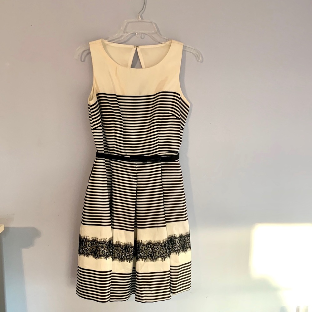 Dillard’s Black&White Sun Dress- 4P Make an offer!